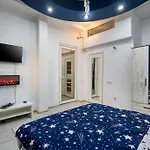 Galaxy Studio Near Bucharest Old Town